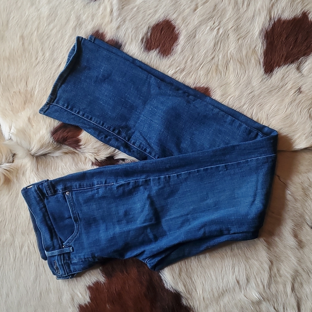 LEVIS 315 Shaping Bootcut 28